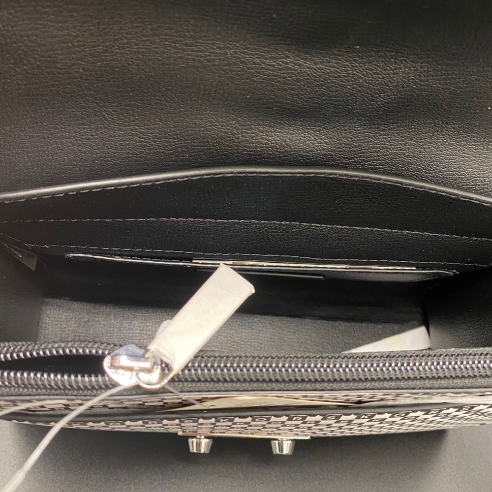 Michael Kors Rose MD Flap New York City Taxi Collection - Picture 5 of 6